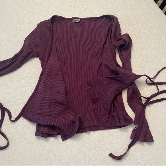 Wrap Around Purple Top - Picture 4 of 4
